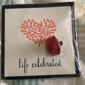 Keep Collective Red Pot Charm